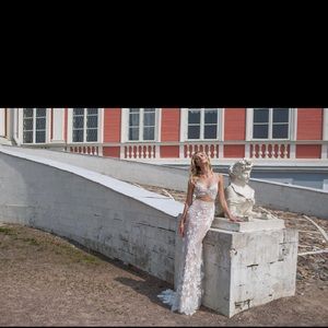 LIAN ROKMAN “Iris” Wedding gown